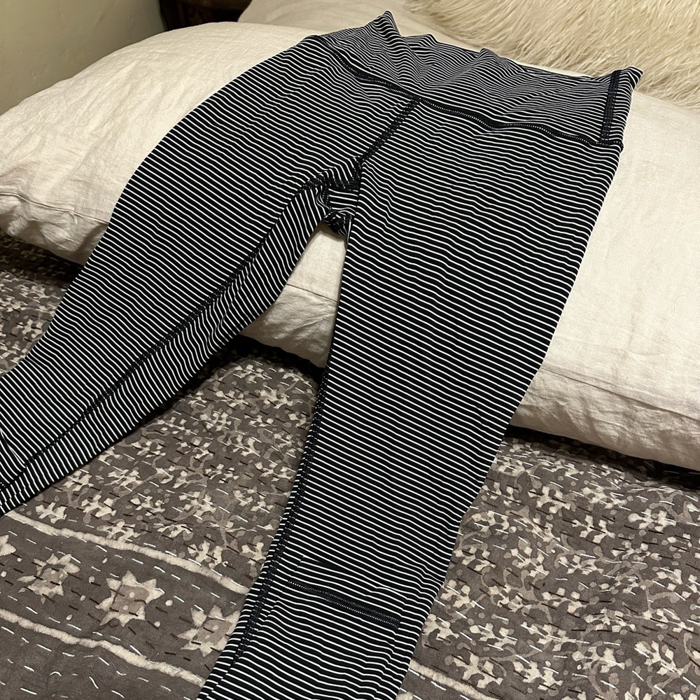 Stripe lululemon leggings size 4